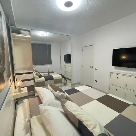 Piso Canteras/2 Bedroom+balcony+parking At * Las Palmas de Gran Canaria