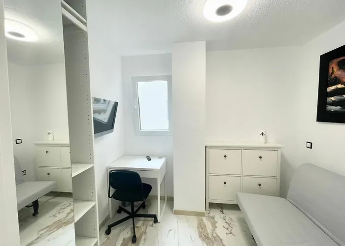 Piso Canteras/2 Bedroom+balcony+parking At アパート *